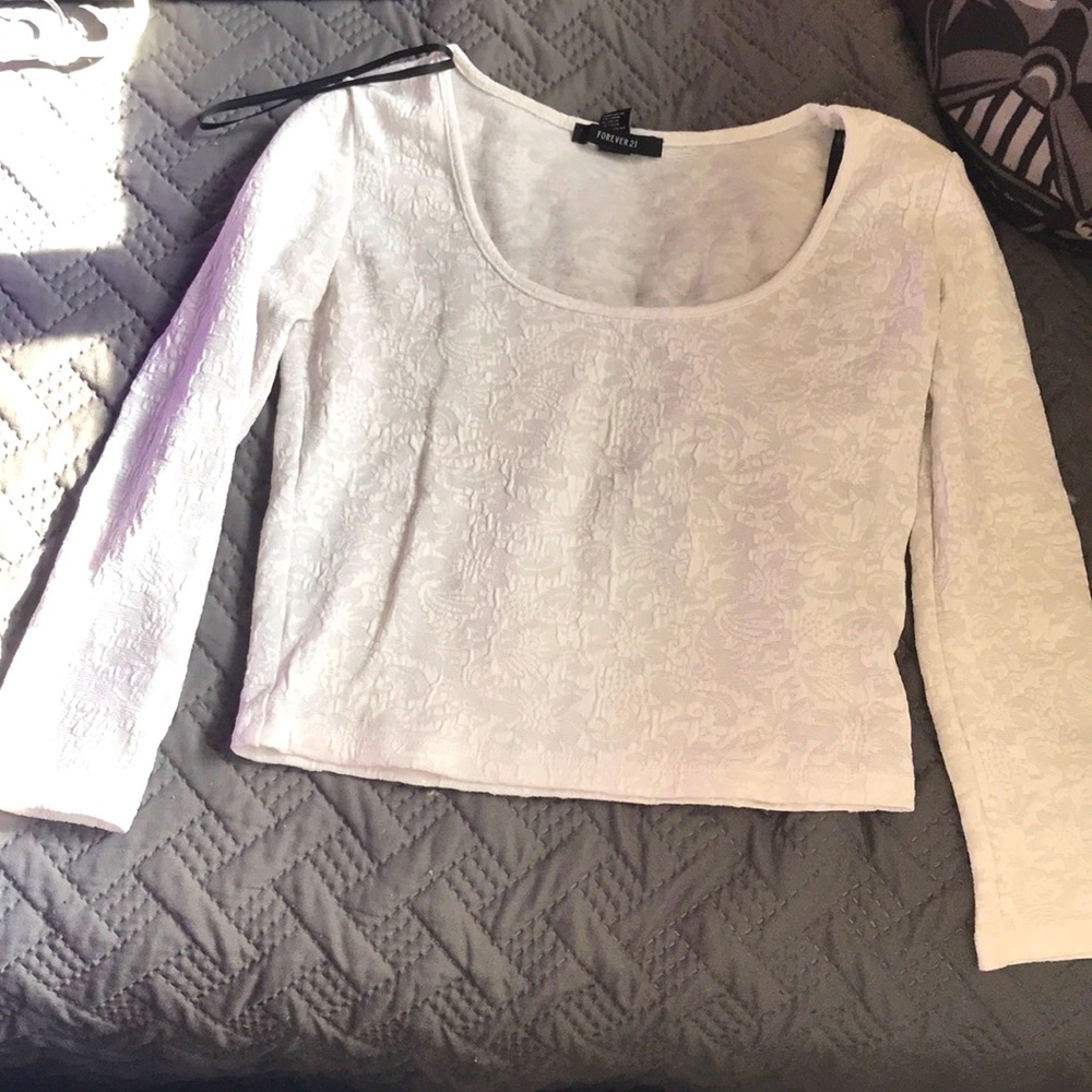 White long sleeve floral crop top